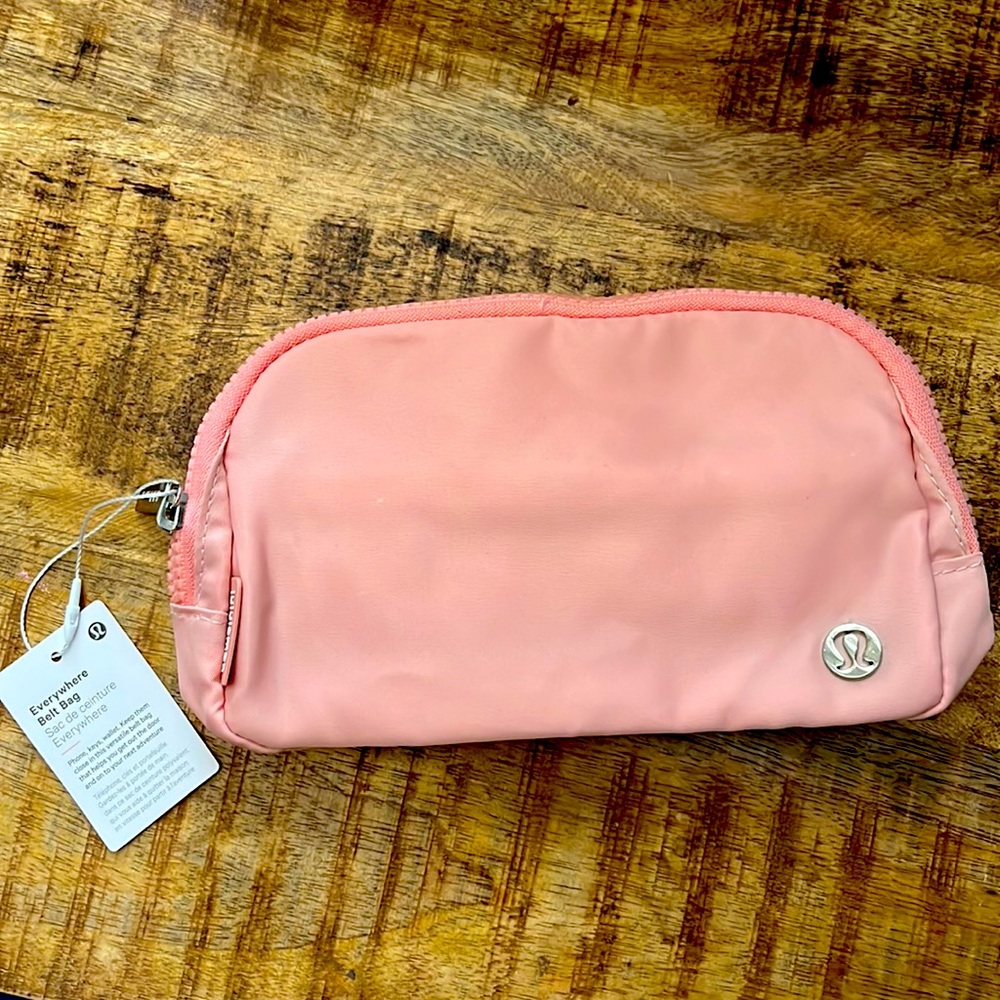 lululemon everywhere belt bag